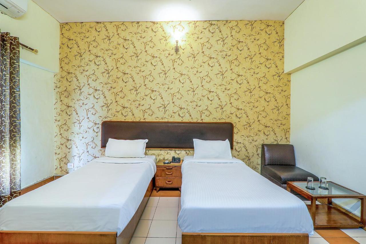 Hotel Executive Hasanganj Exterior foto